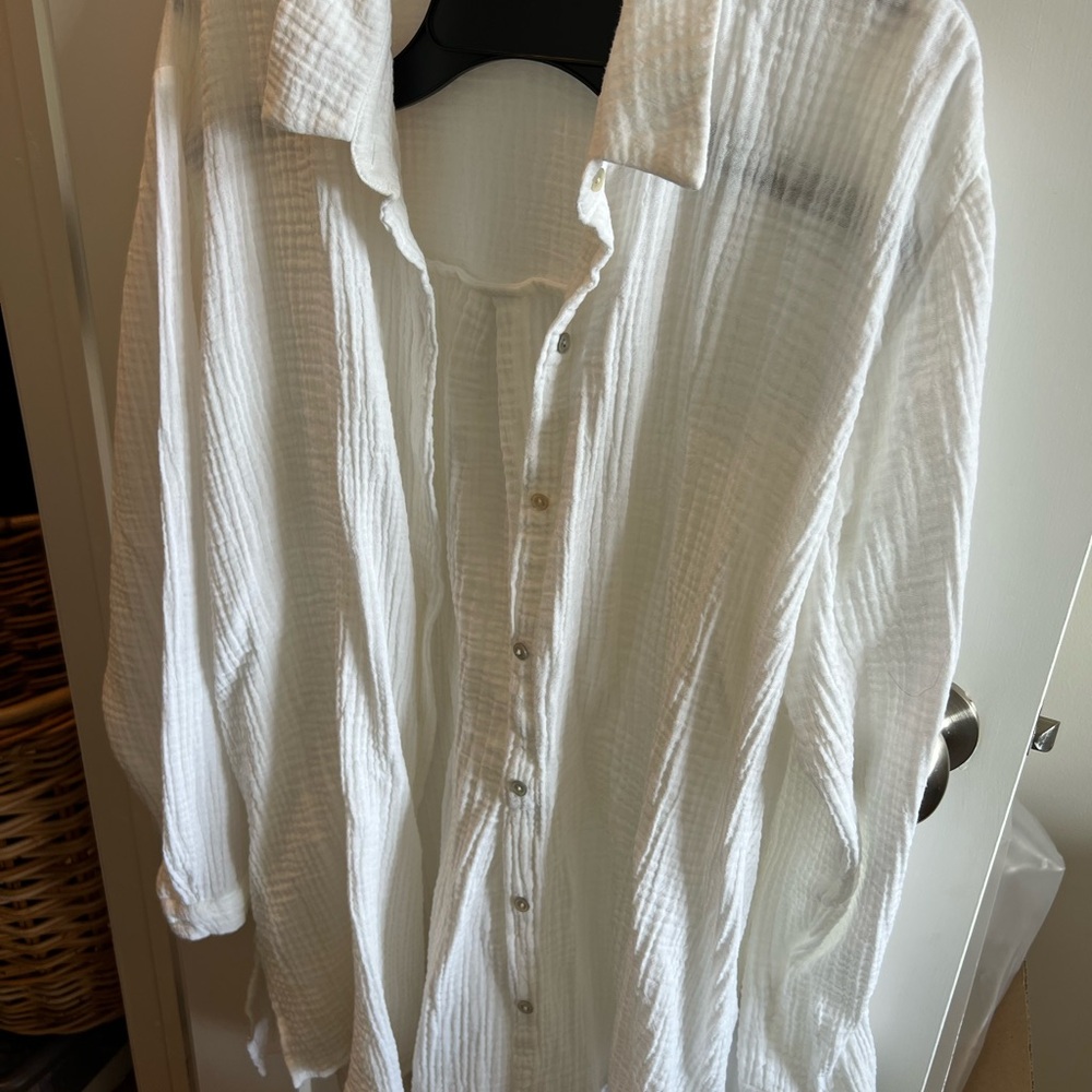 Eileen Fisher White Relaxed Button Down Shirt with Notched Collar gauze